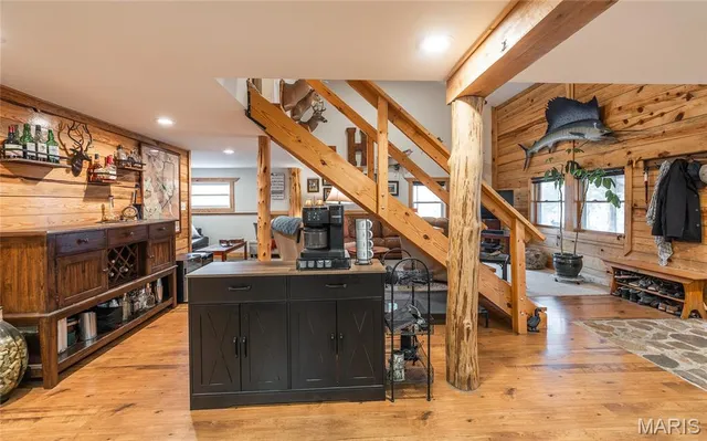 $980,000 | 31 Sunset Lane, Steelville, MO 65565