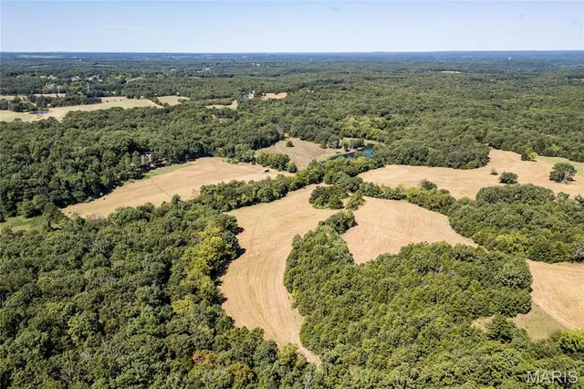 $980,000 | 31 Sunset Lane, Steelville, MO 65565