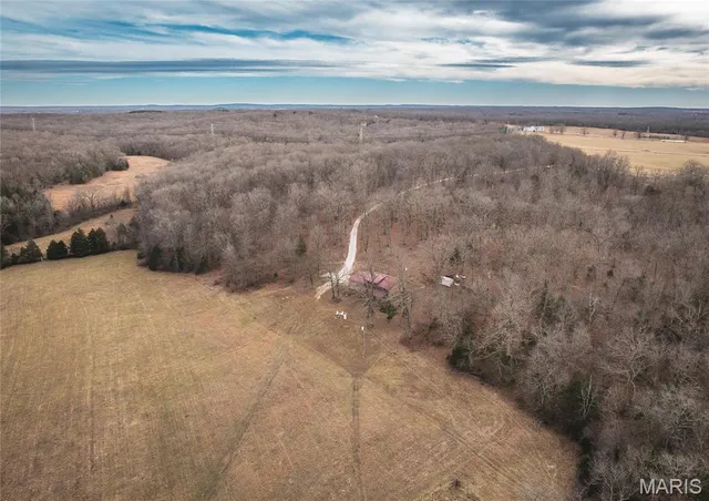 $980,000 | 31 Sunset Lane, Steelville, MO 65565