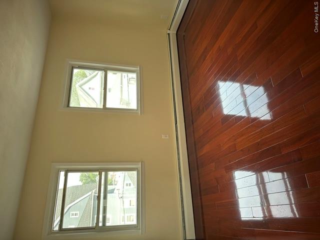 89-33 96th Street Queens, NY 11421 - Photo 7 of 13