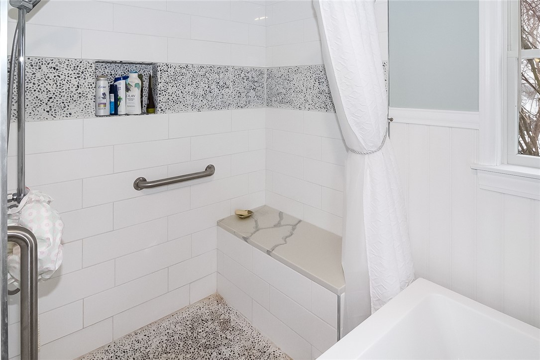 641 Middle Road Portsmouth, RI 02871 - Photo 19 of 25