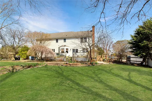 $10,000 | 641 Middle Road, Portsmouth, RI 02871
