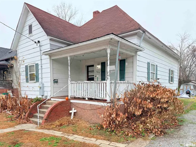 $49,900 | 504 West South Street, Harrisburg, IL 62946