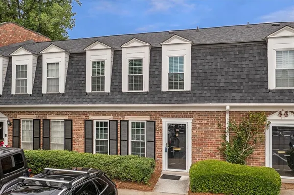 $329,900 | 10 Market Square Place Northwest, Atlanta, GA 30318