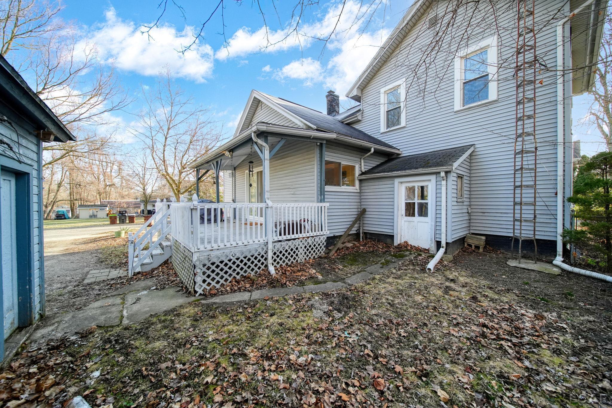 623 North Locust Street Adrian, MI 49221 - Photo 24 of 38 50169647-ce147cc3-2f12-47cc-99a7-983b4111bff1.JPG