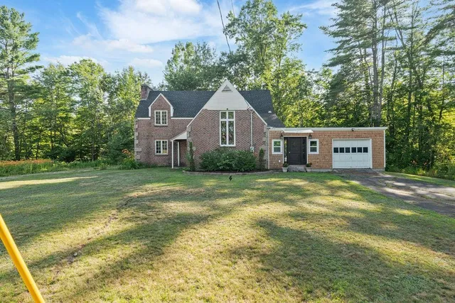 $489,999 | 2165 Highway 16, Ossipee, NH 03814