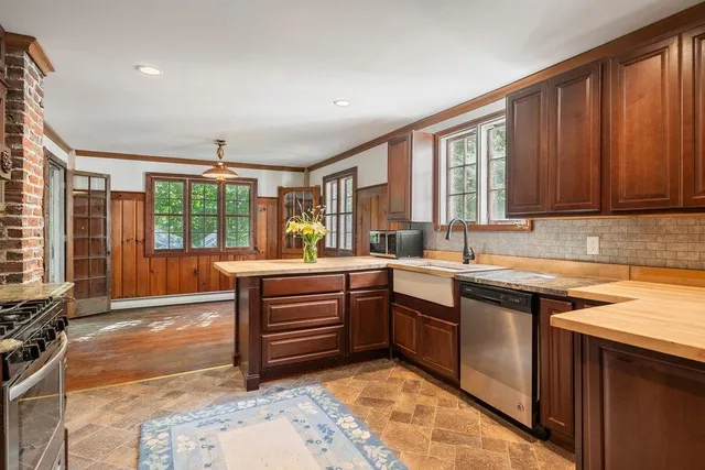 $489,999 | 2165 Highway 16, Ossipee, NH 03814