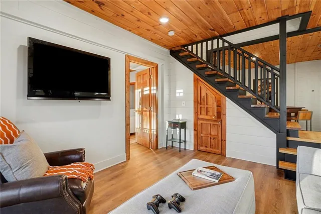 $750,000 | Undisclosed Address, Morganton, GA 30560