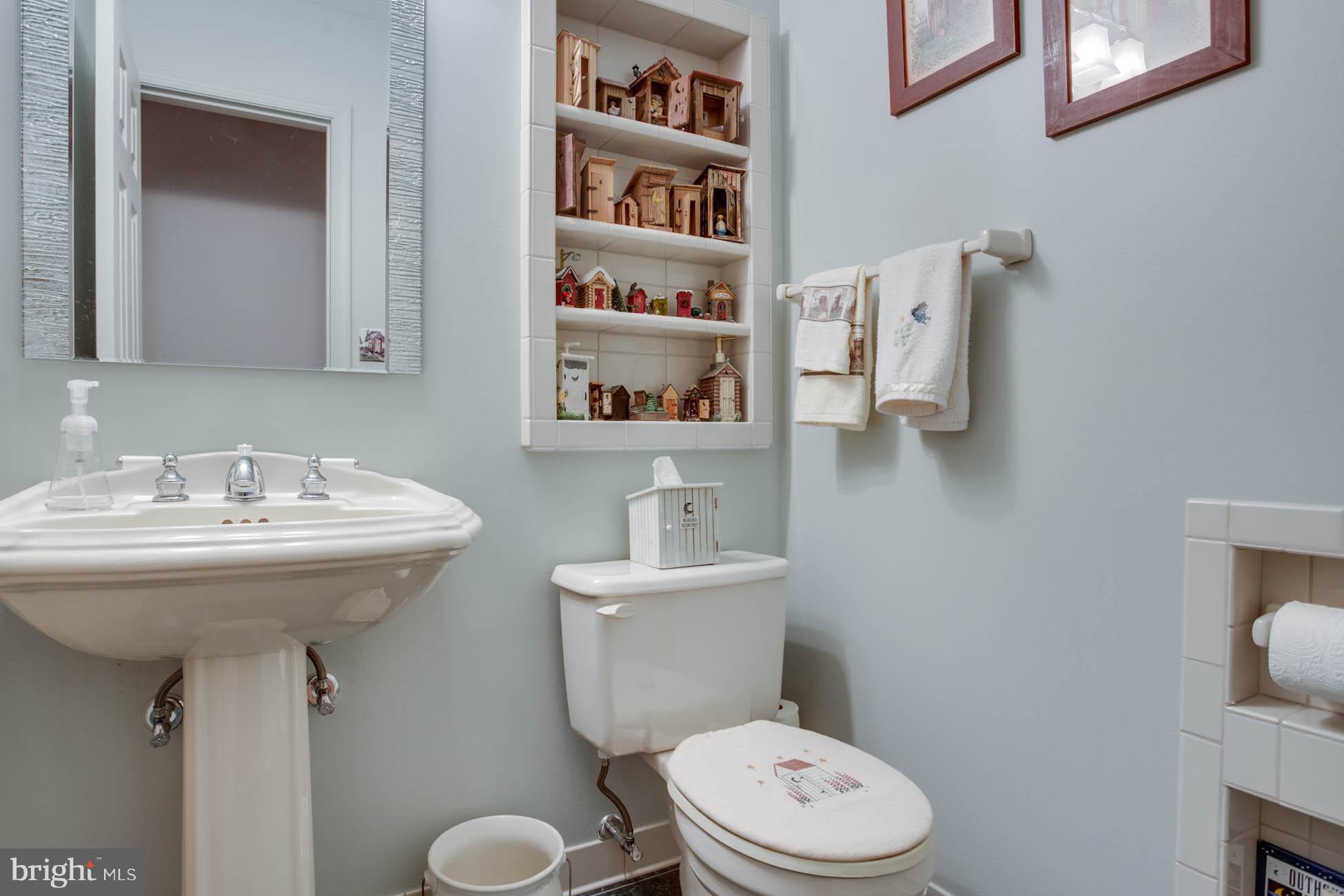 1325 Quail Ridge Drive Reston, VA 20194 - Photo 16 of 27 Powder Room