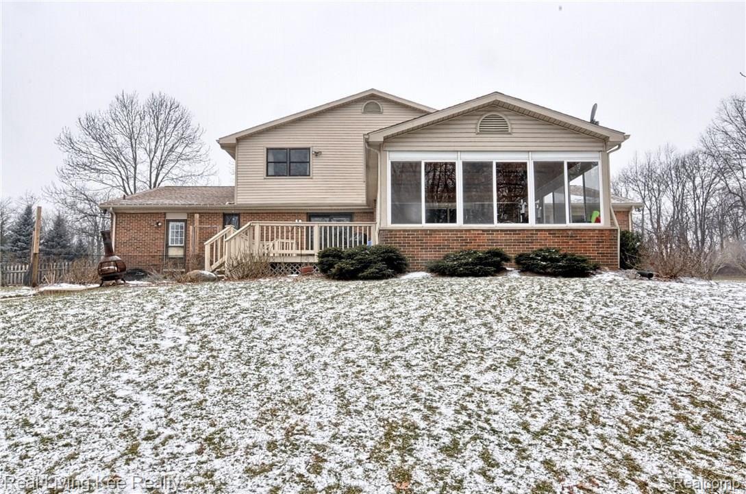 311 East Snell Road Rochester, MI 48306 - Photo 64 of 72 Rear.jpg