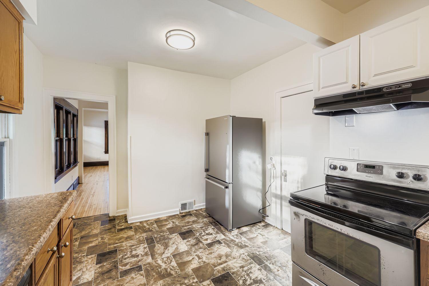 1683 X Minnehaha Avenue East St. Paul, MN 55106 - Photo 11 of 28