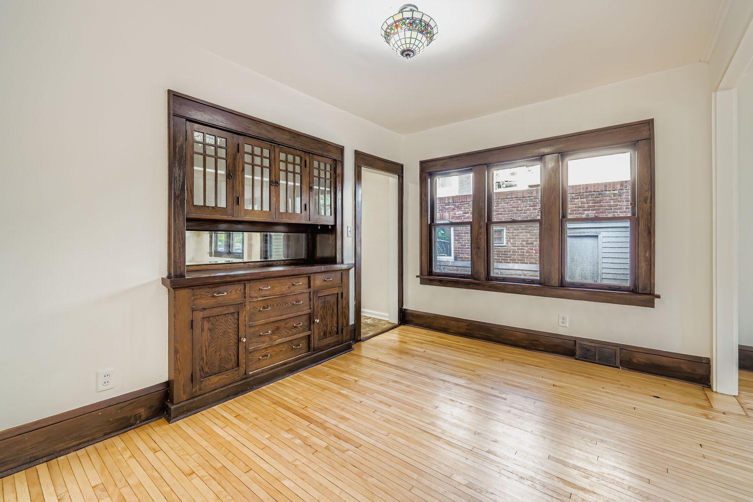 1683 X Minnehaha Avenue East St. Paul, MN 55106 - Photo 7 of 28