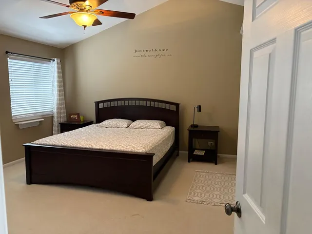 $3,500 | 1375 Burnett Drive, Aurora, IL 60502