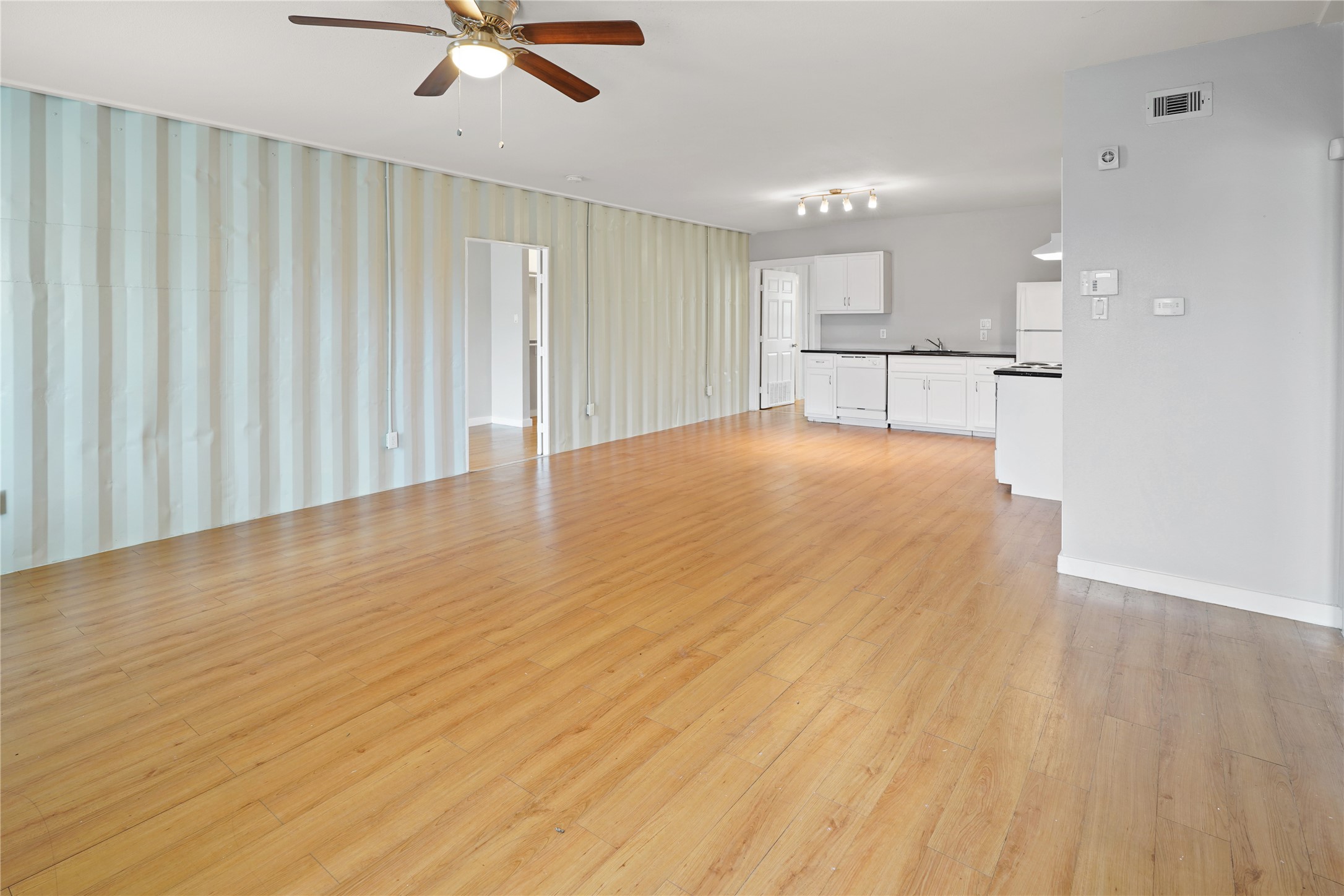 3541 Mt Pleasant Street Houston, TX 77021 - Photo 6 of 21