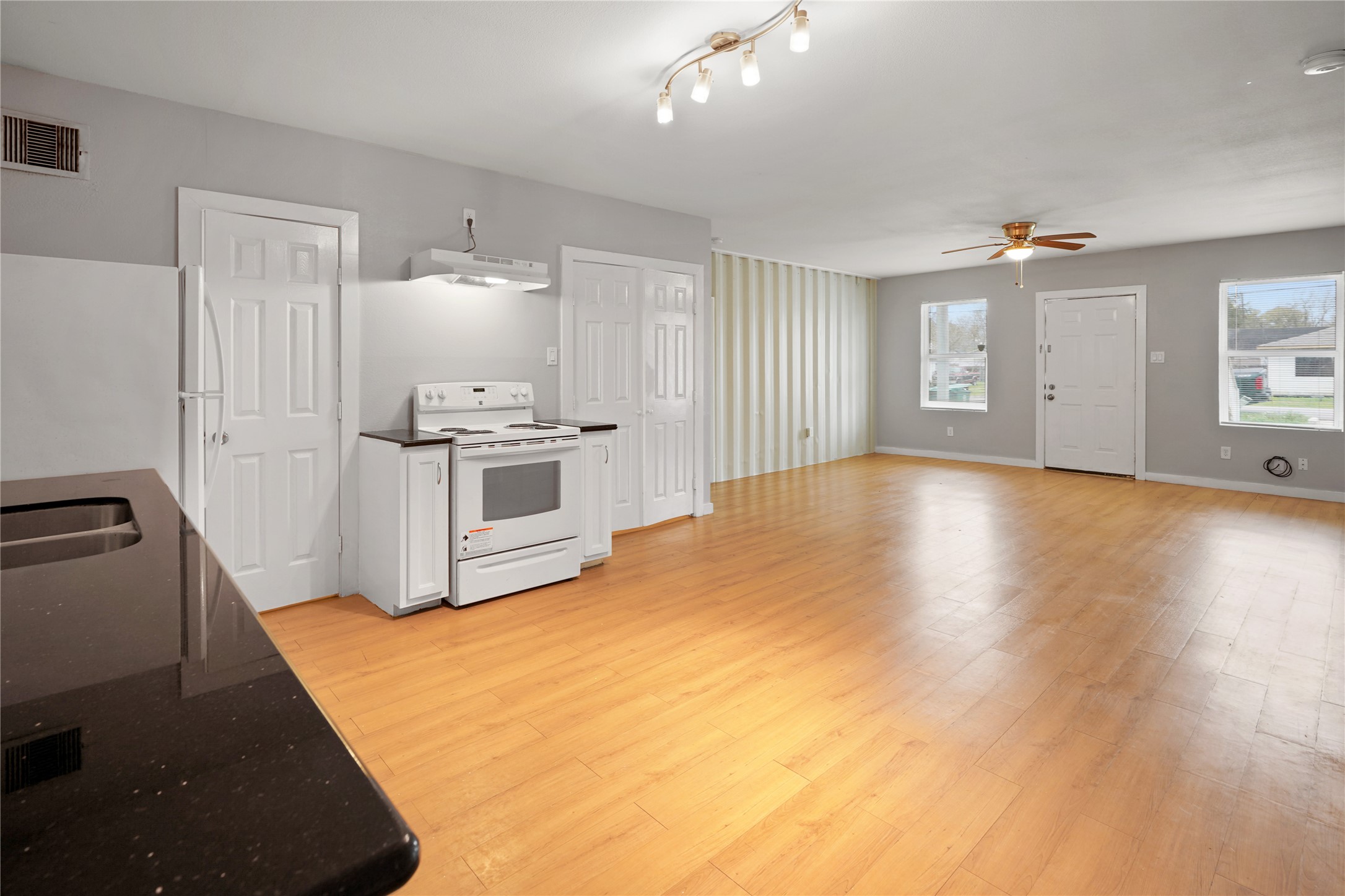 3541 Mt Pleasant Street Houston, TX 77021 - Photo 9 of 21