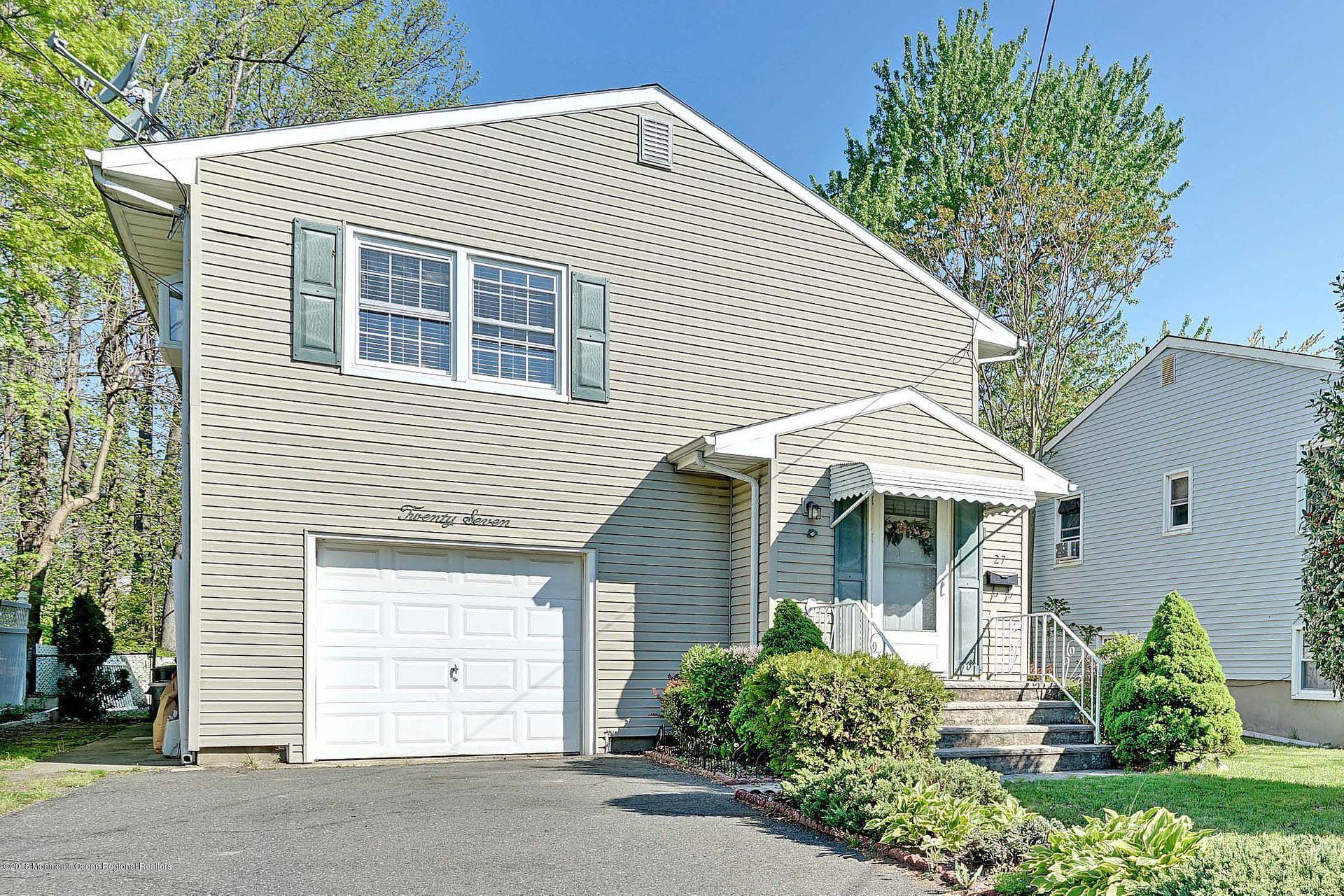 27 Maple Place Keyport, NJ 07735 - Photo 1 of 32 1