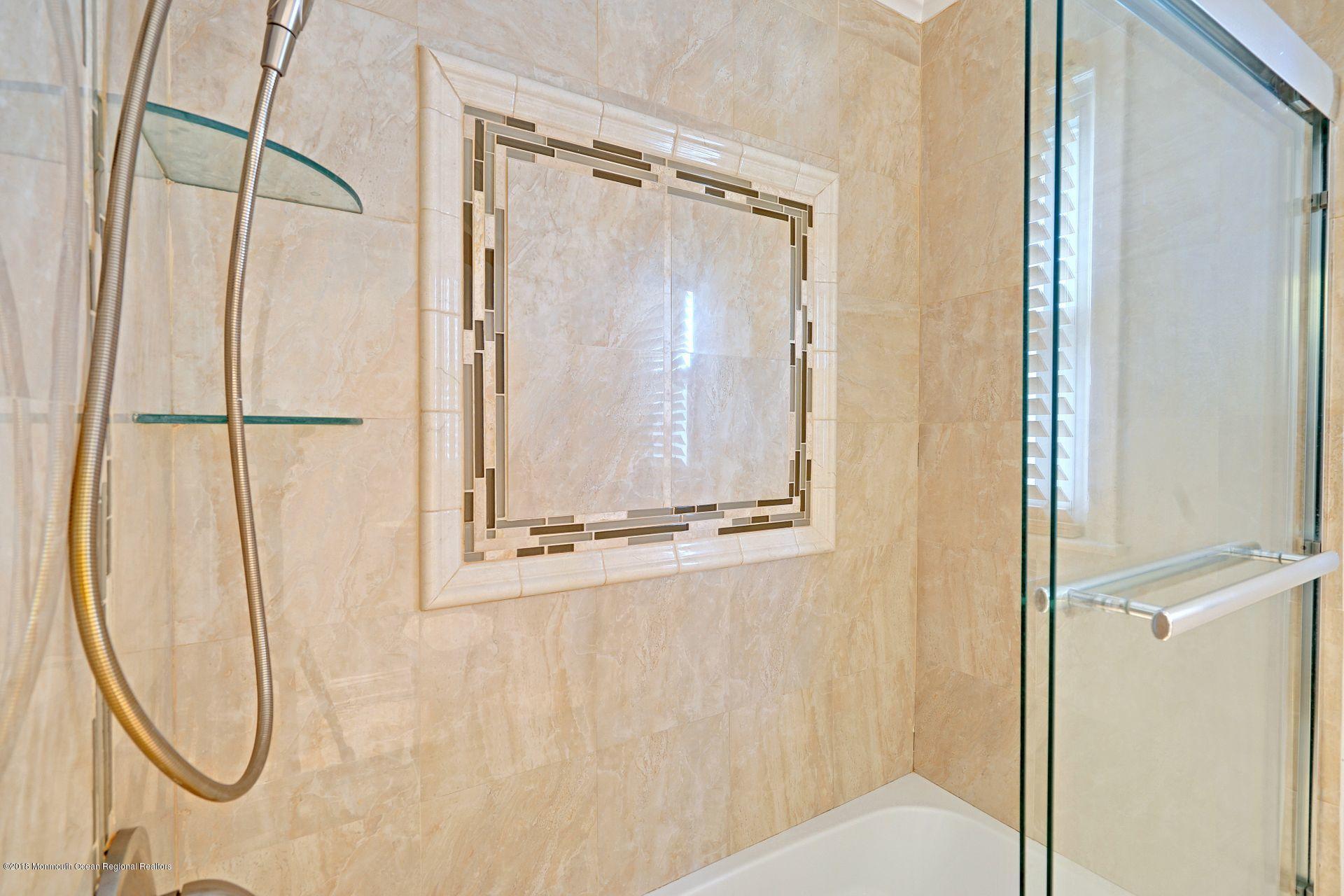 27 Maple Place Keyport, NJ 07735 - Photo 14 of 32 23