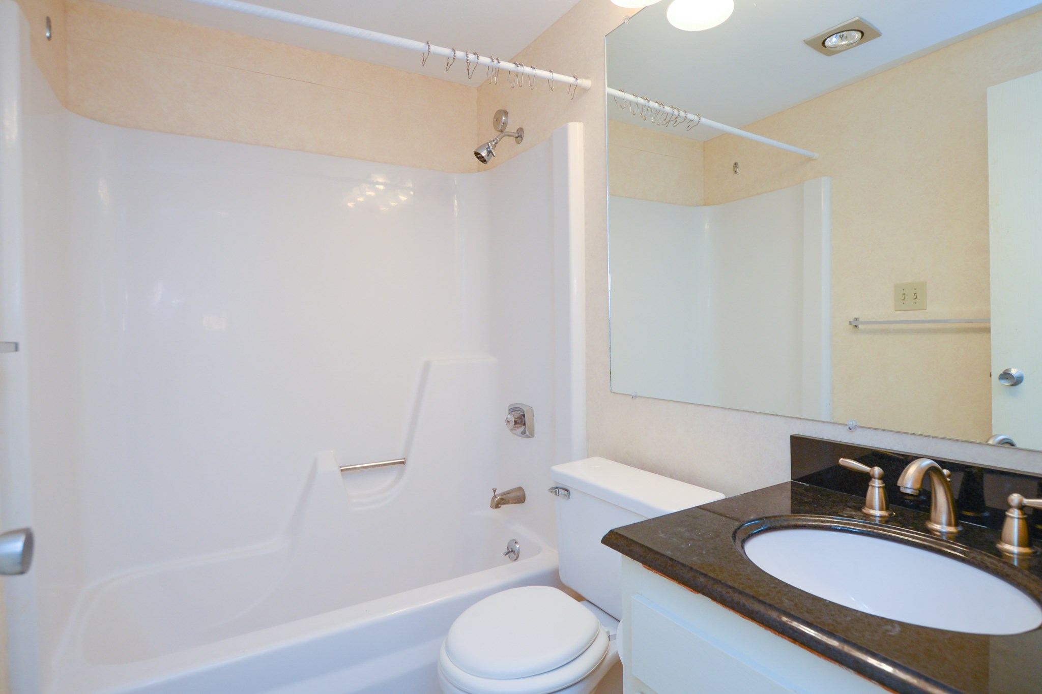 24 Spring Cove Road Nashua, NH 03062 - Photo 18 of 35