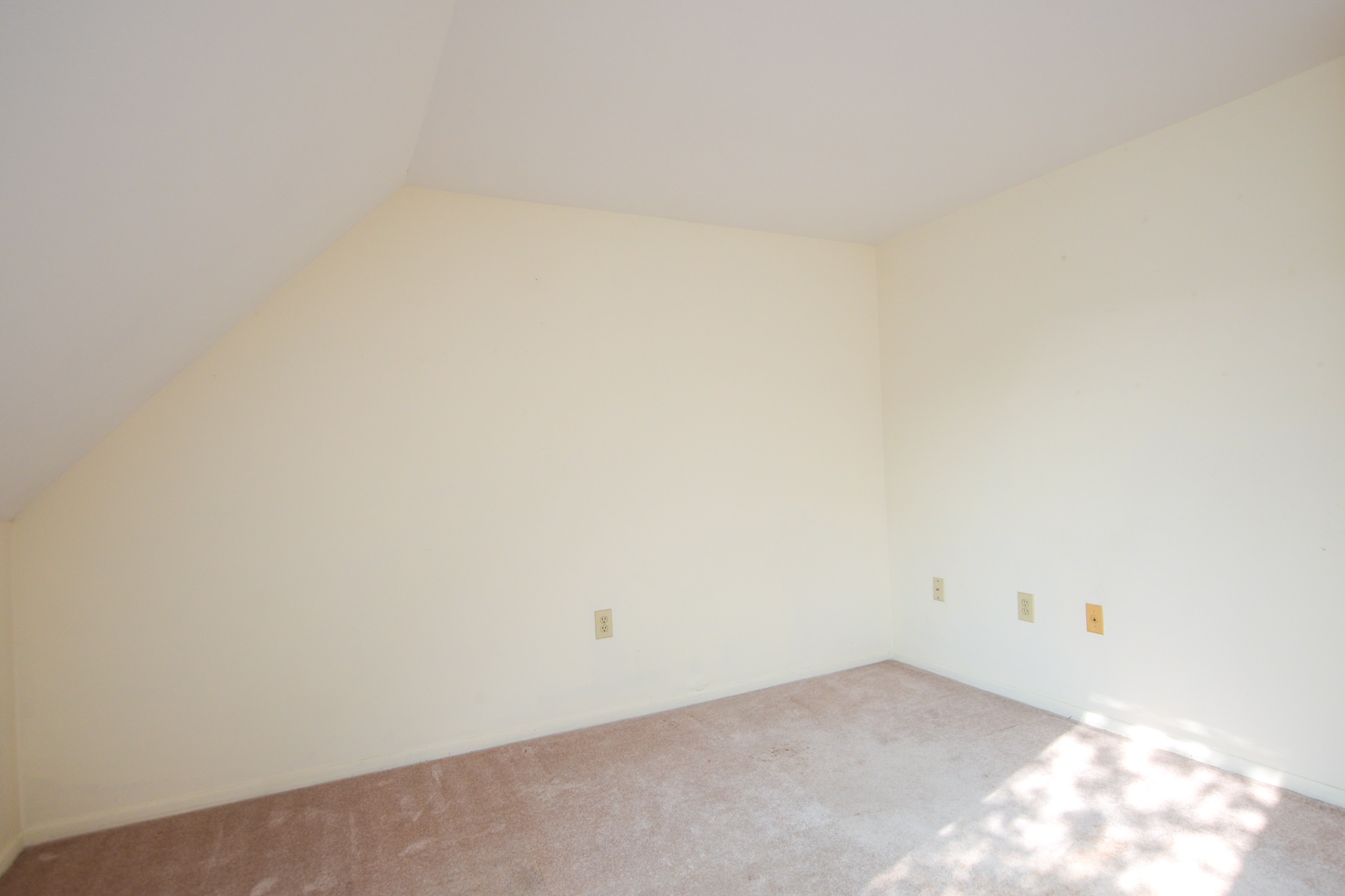 24 Spring Cove Road Nashua, NH 03062 - Photo 24 of 35
