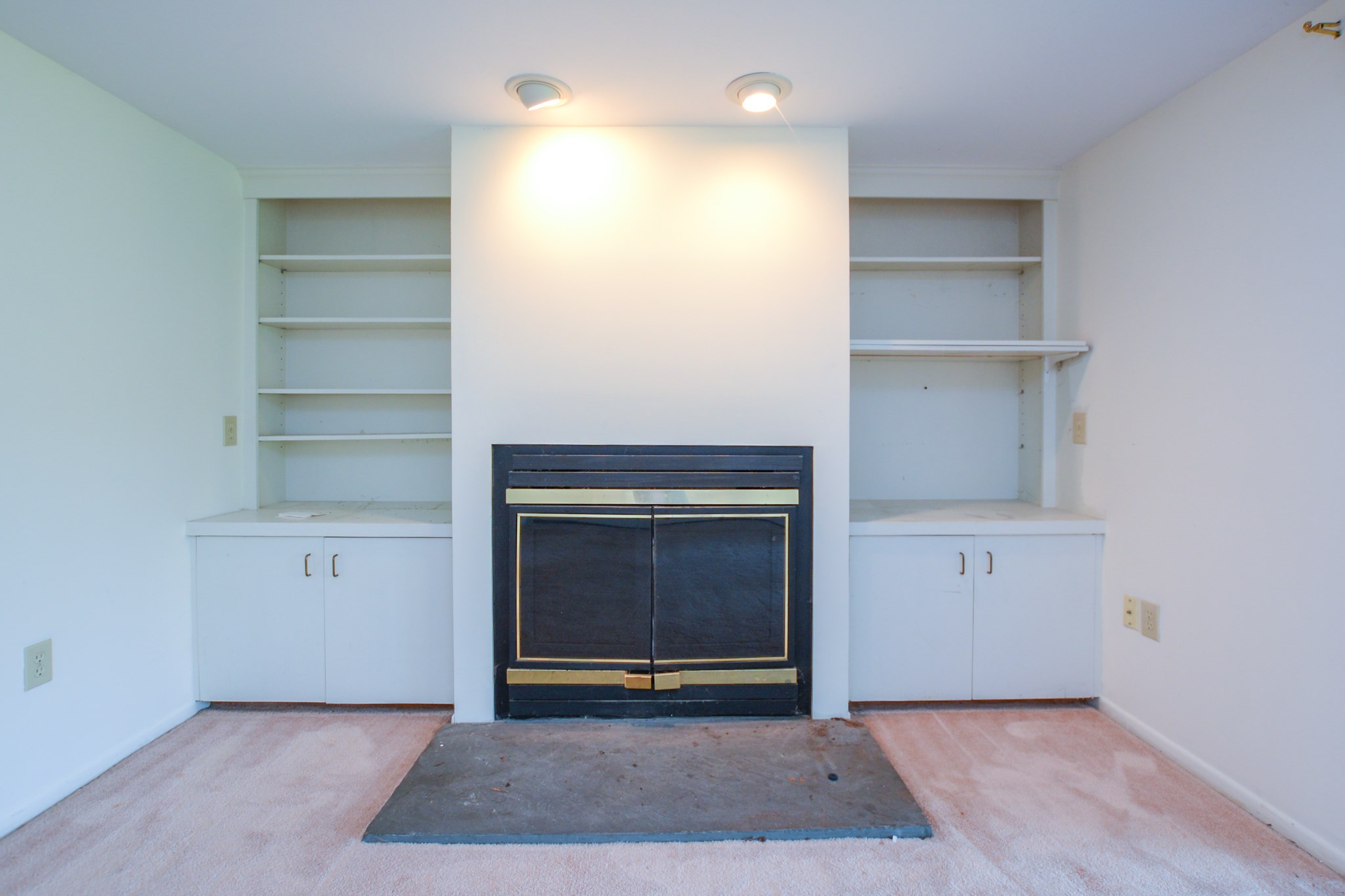 24 Spring Cove Road Nashua, NH 03062 - Photo 30 of 35