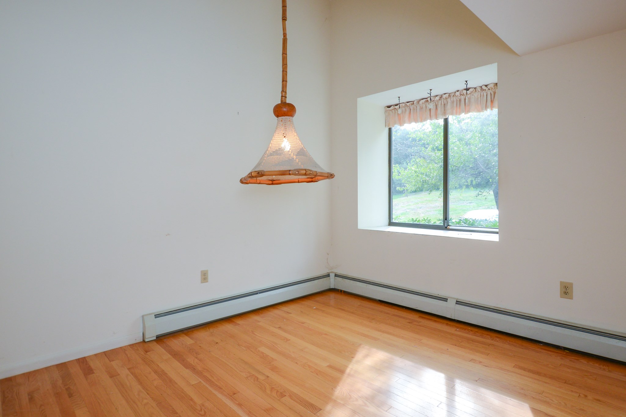 24 Spring Cove Road Nashua, NH 03062 - Photo 10 of 35