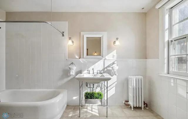 $1,395,000 | 1119 Broadway North, Fargo, ND 58102