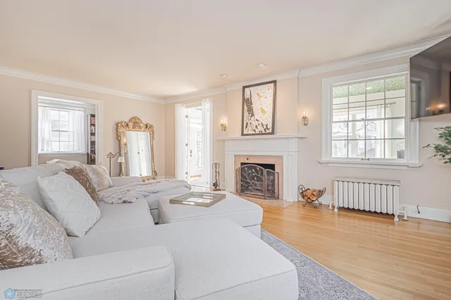 $1,395,000 | 1119 Broadway North, Fargo, ND 58102