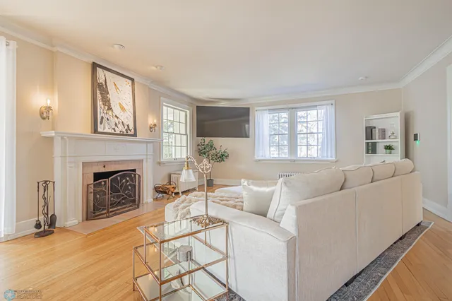 $1,395,000 | 1119 Broadway North, Fargo, ND 58102