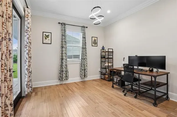 $3,000 | 5280 Warrington Drive, New Orleans, LA 70122