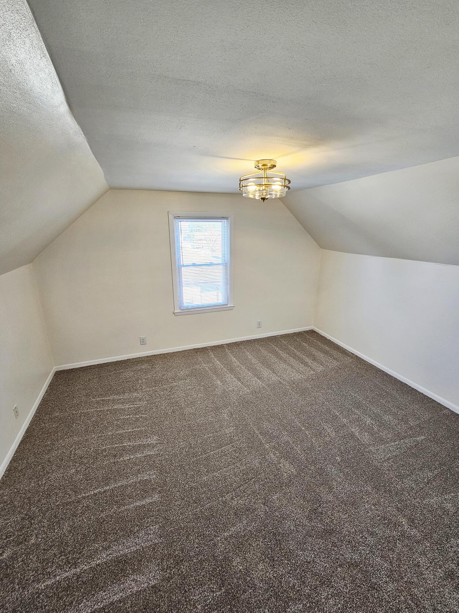 4733 South 22nd Street Milwaukee, WI 53221 - Photo 18 of 31 20251024_133755