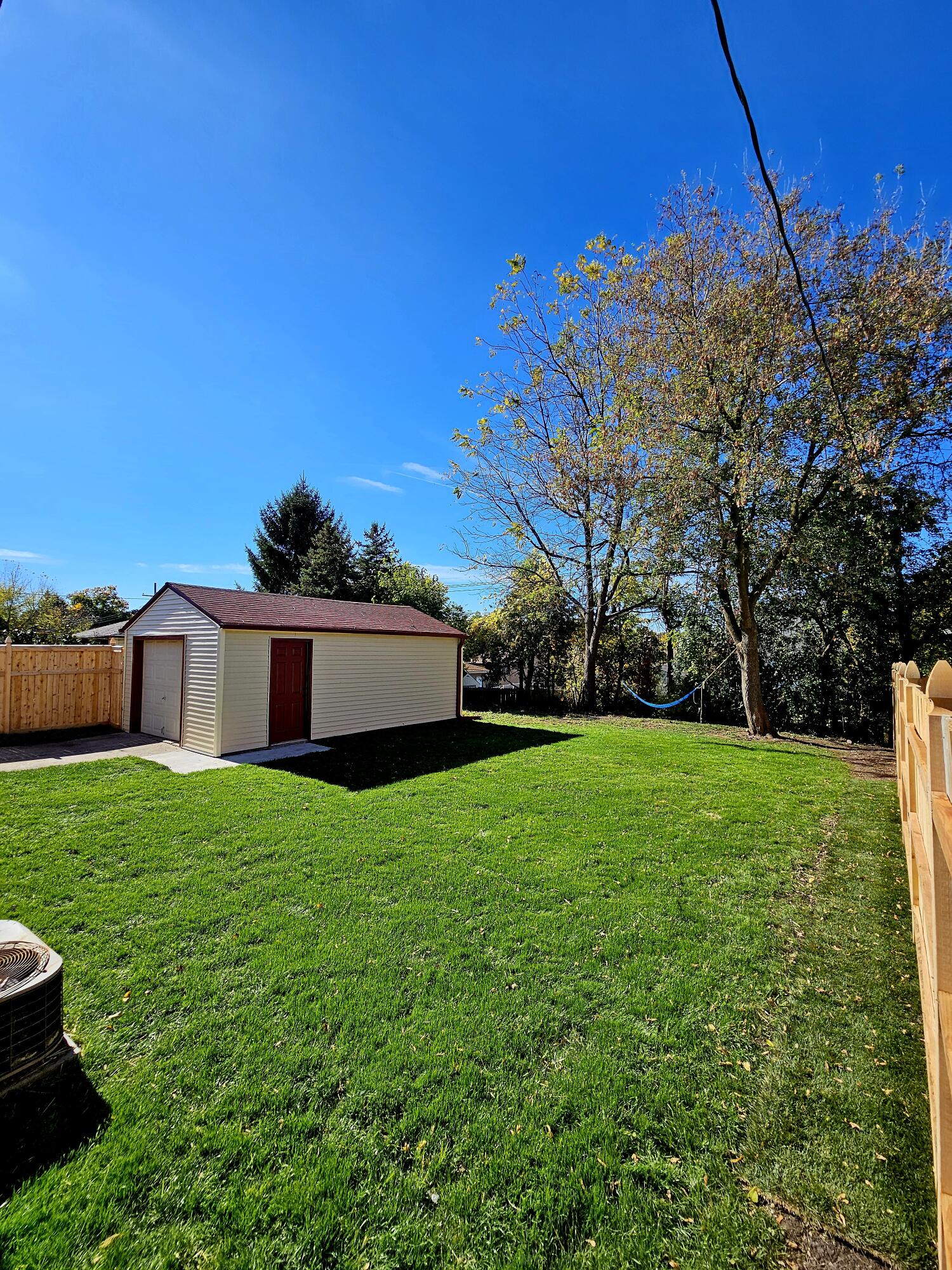 4733 South 22nd Street Milwaukee, WI 53221 - Photo 28 of 31 20251024_122613