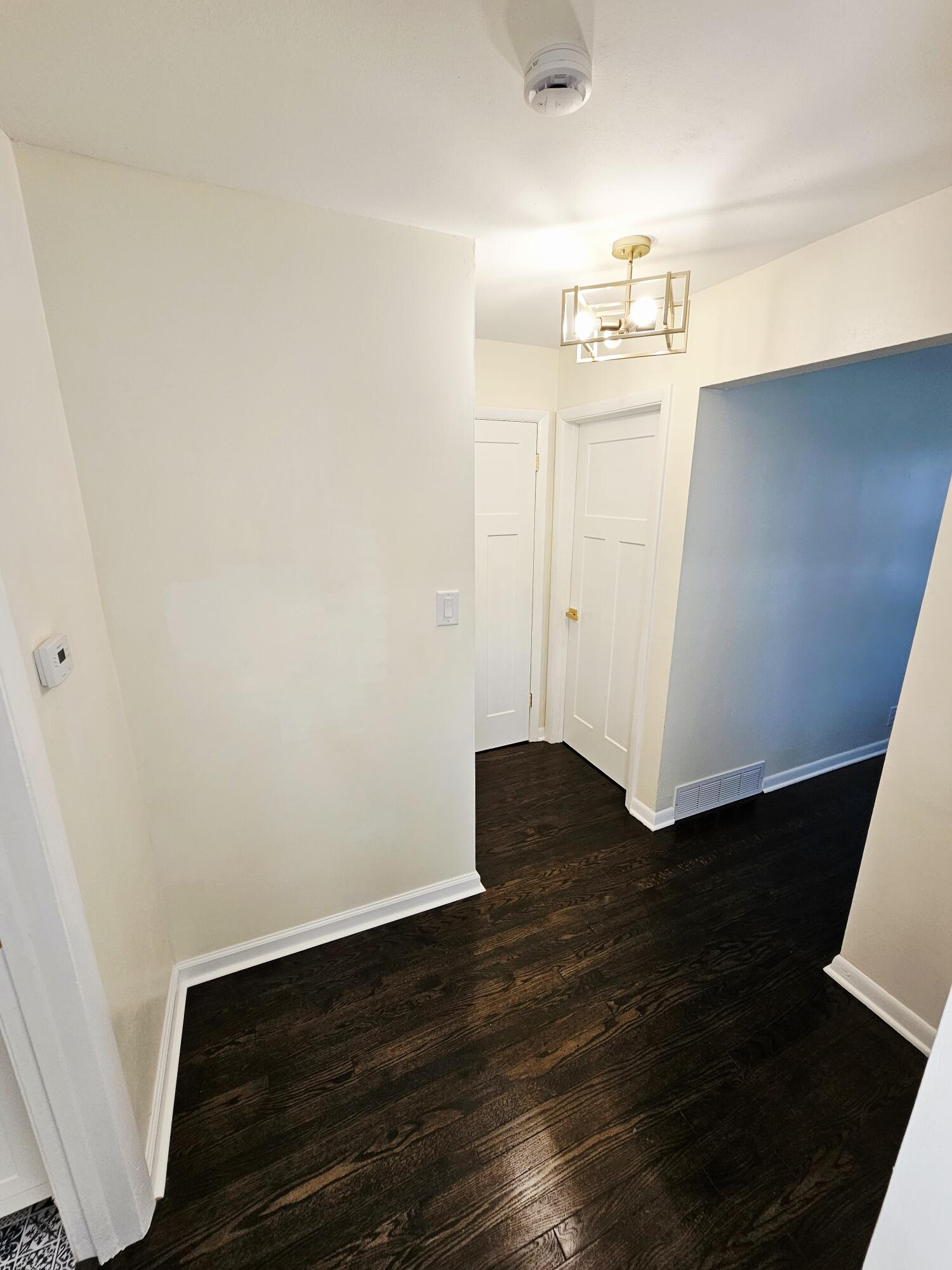 4733 South 22nd Street Milwaukee, WI 53221 - Photo 6 of 31 20251024_131831