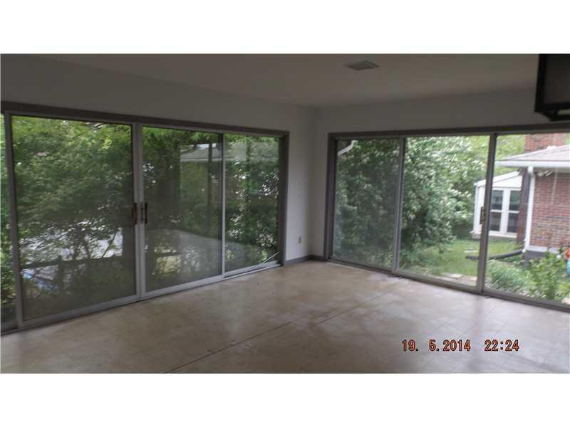 3937 Clarendon Road Indianapolis, IN 46208 - Photo 6 of 10