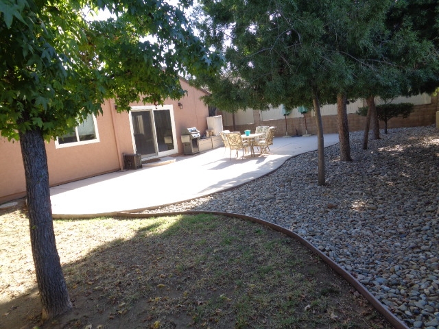 10026 Pinewood View Santee, CA 92071 - Photo 22 of 23