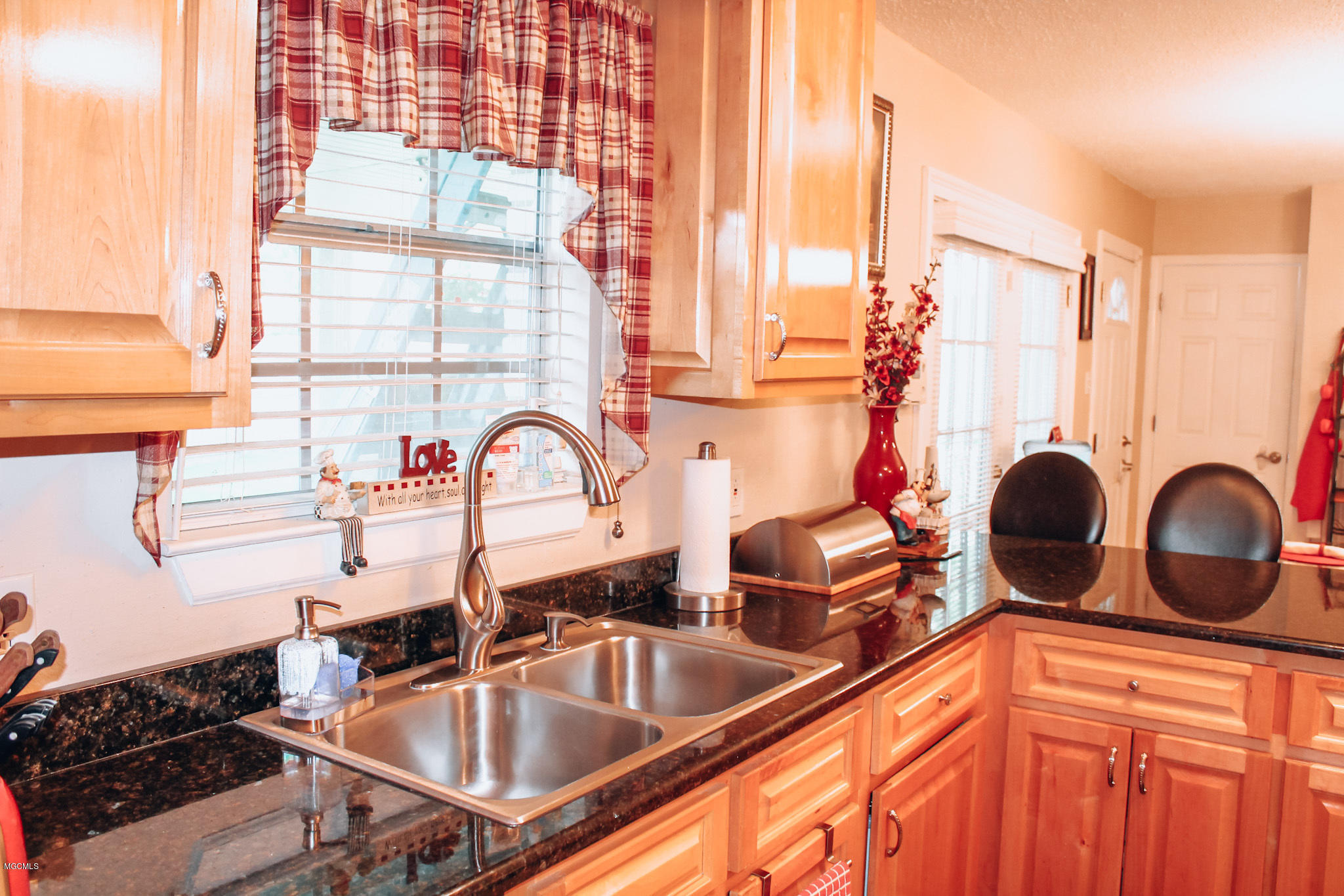 7121 Lynd Street Moss Point, MS 39563 - Photo 13 of 29 IMG_7019