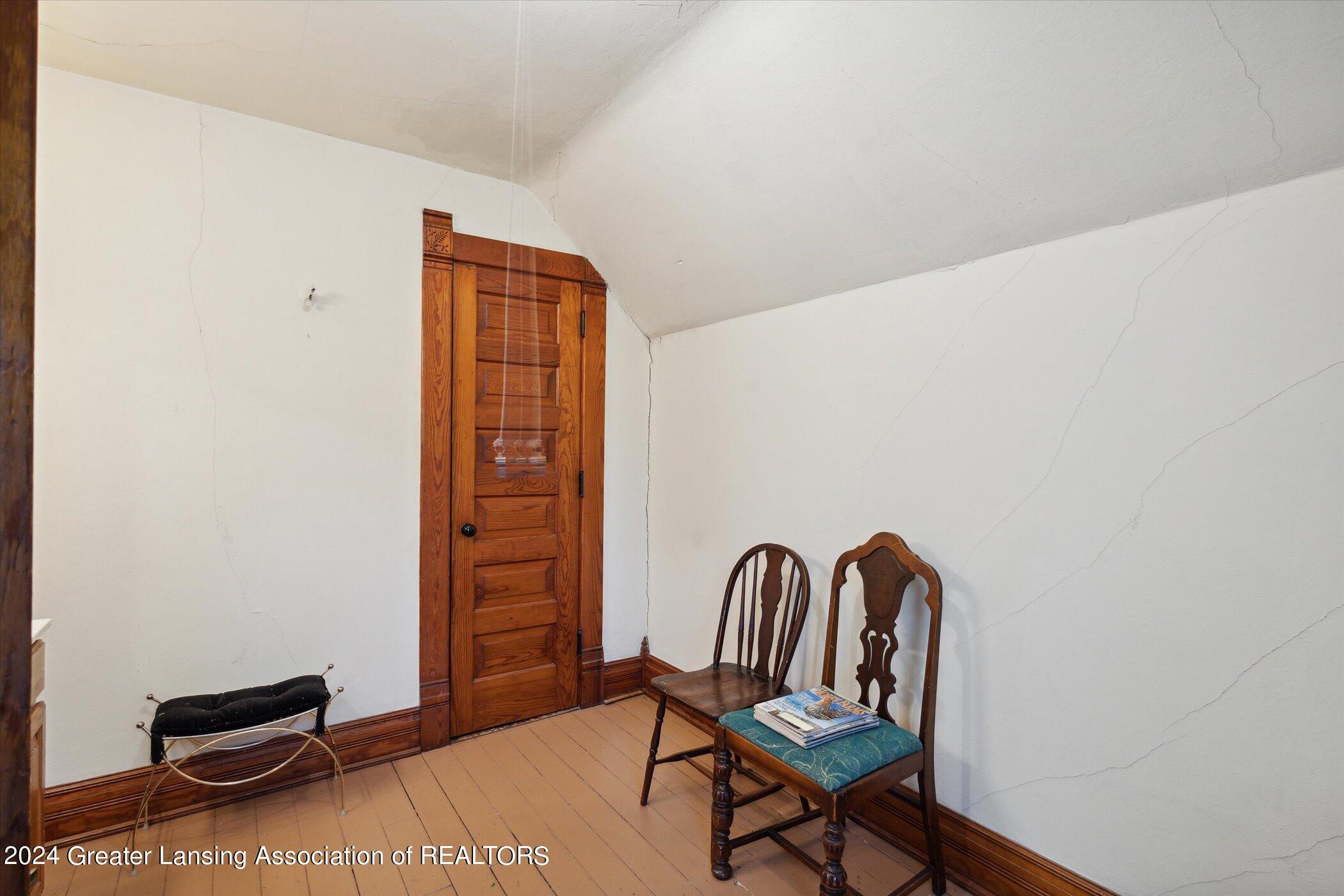 6491 Oneida Road Charlotte, MI 48813 - Photo 32 of 59 Room