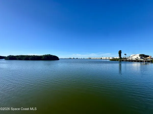 $2,800 | 200 South Banana River Boulevard, Cocoa Beach, FL 32931
