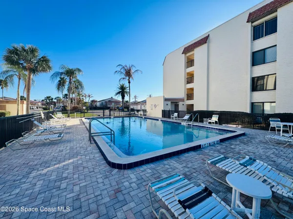 $2,800 | 200 South Banana River Boulevard, Cocoa Beach, FL 32931