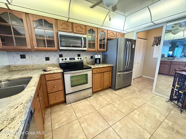 $2,800 | 200 South Banana River Boulevard, Cocoa Beach, FL 32931