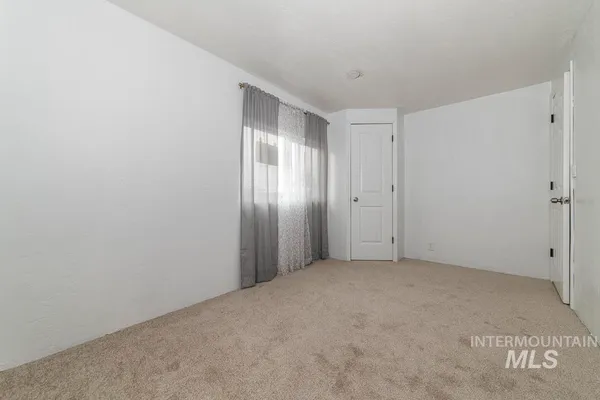 $76,000 | 1401 West Flamingo Avenue, Unit 80, Nampa, ID 83651