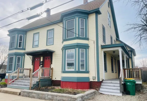 $1,700 | 26 Leonard Street, Unit B, Rochester, NH 03867