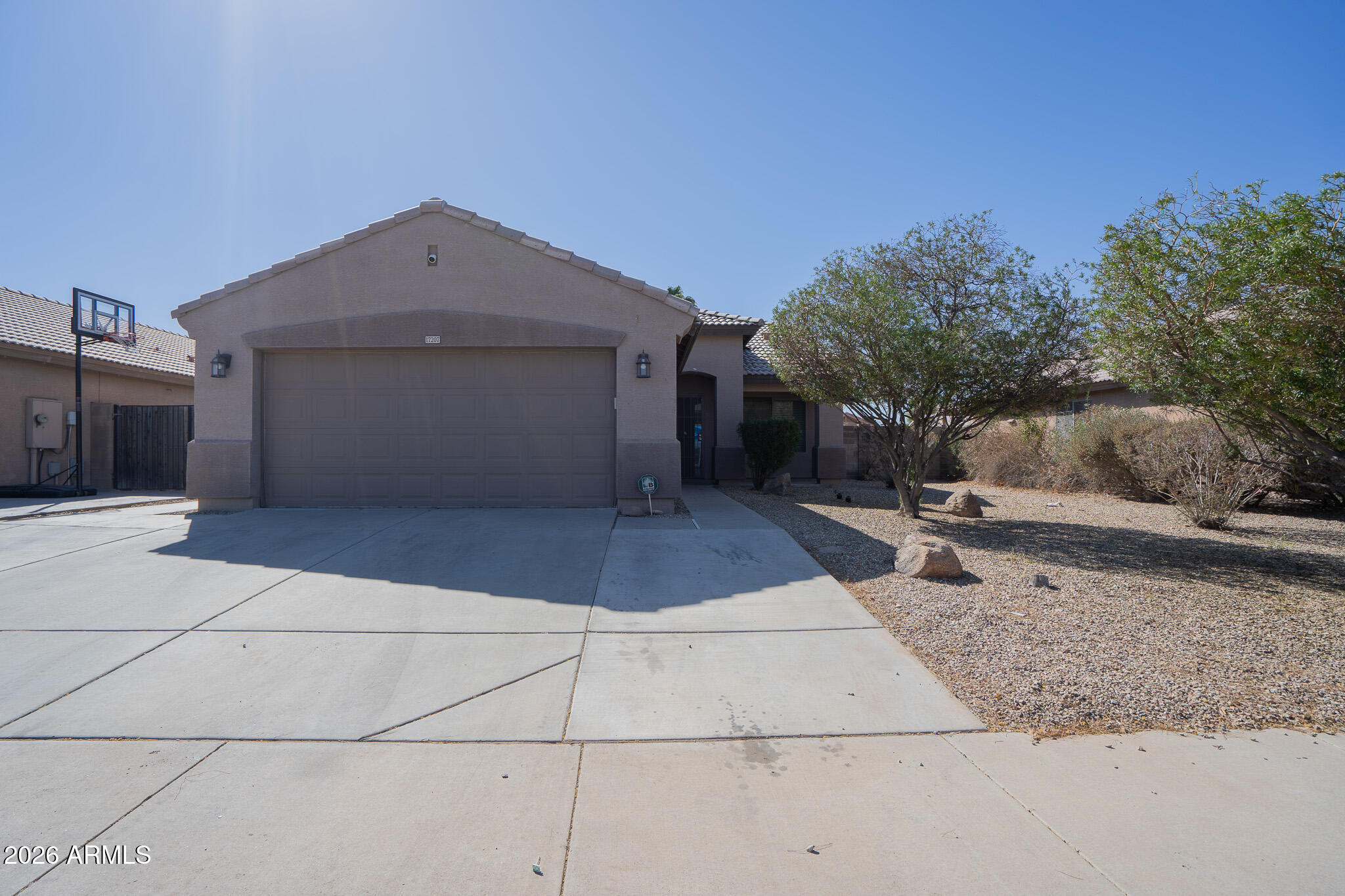 17207 West Durango Street Goodyear, AZ 85338 - Photo 2 of 32