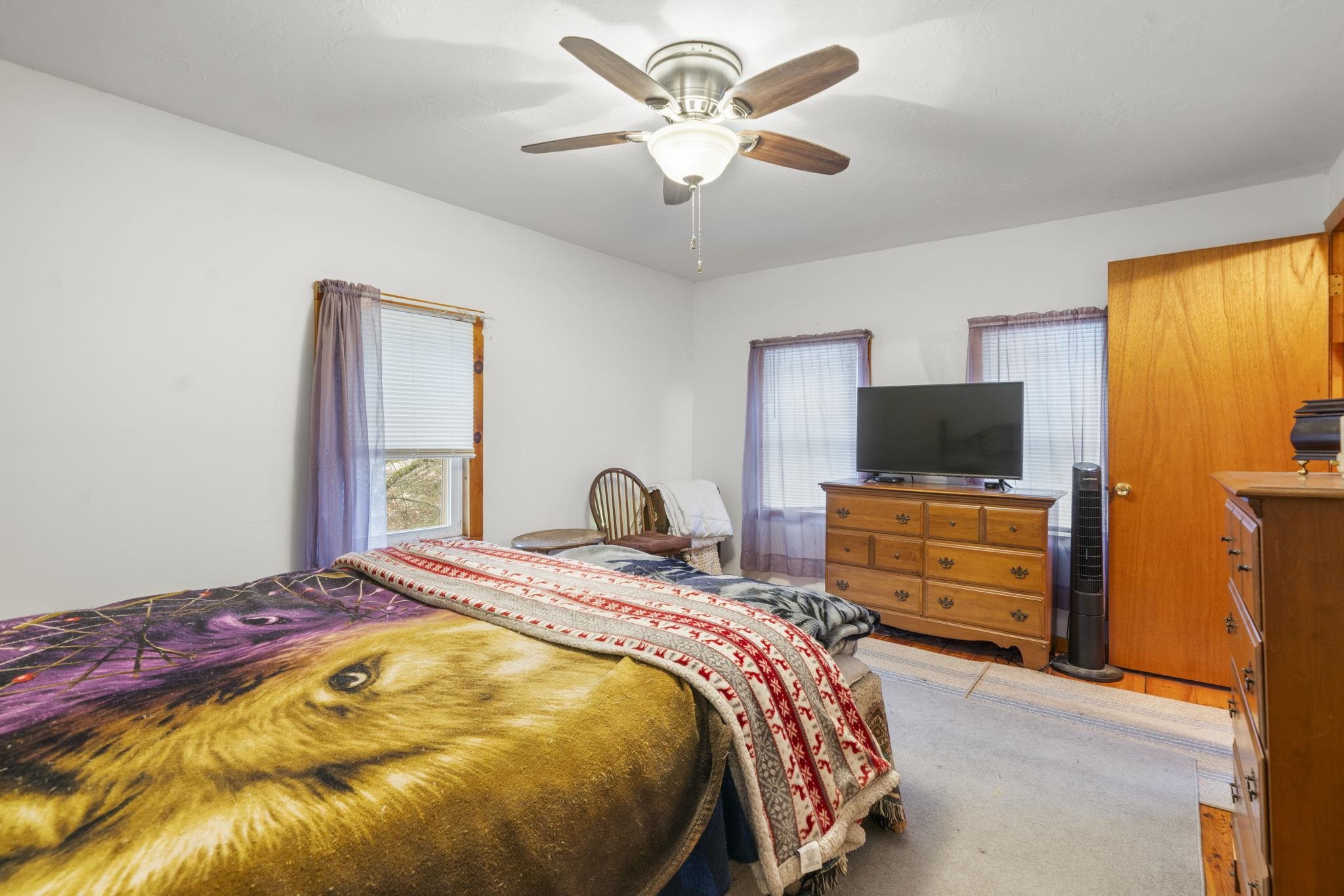 21 Depot Road Epsom, NH 03234 - Photo 24 of 48