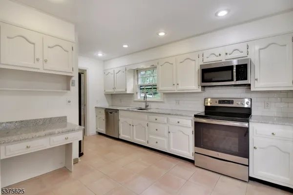 $5,300 | 70 Center Avenue, Morristown, NJ 07960