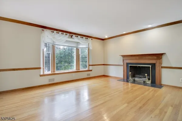 $5,300 | 70 Center Avenue, Morristown, NJ 07960