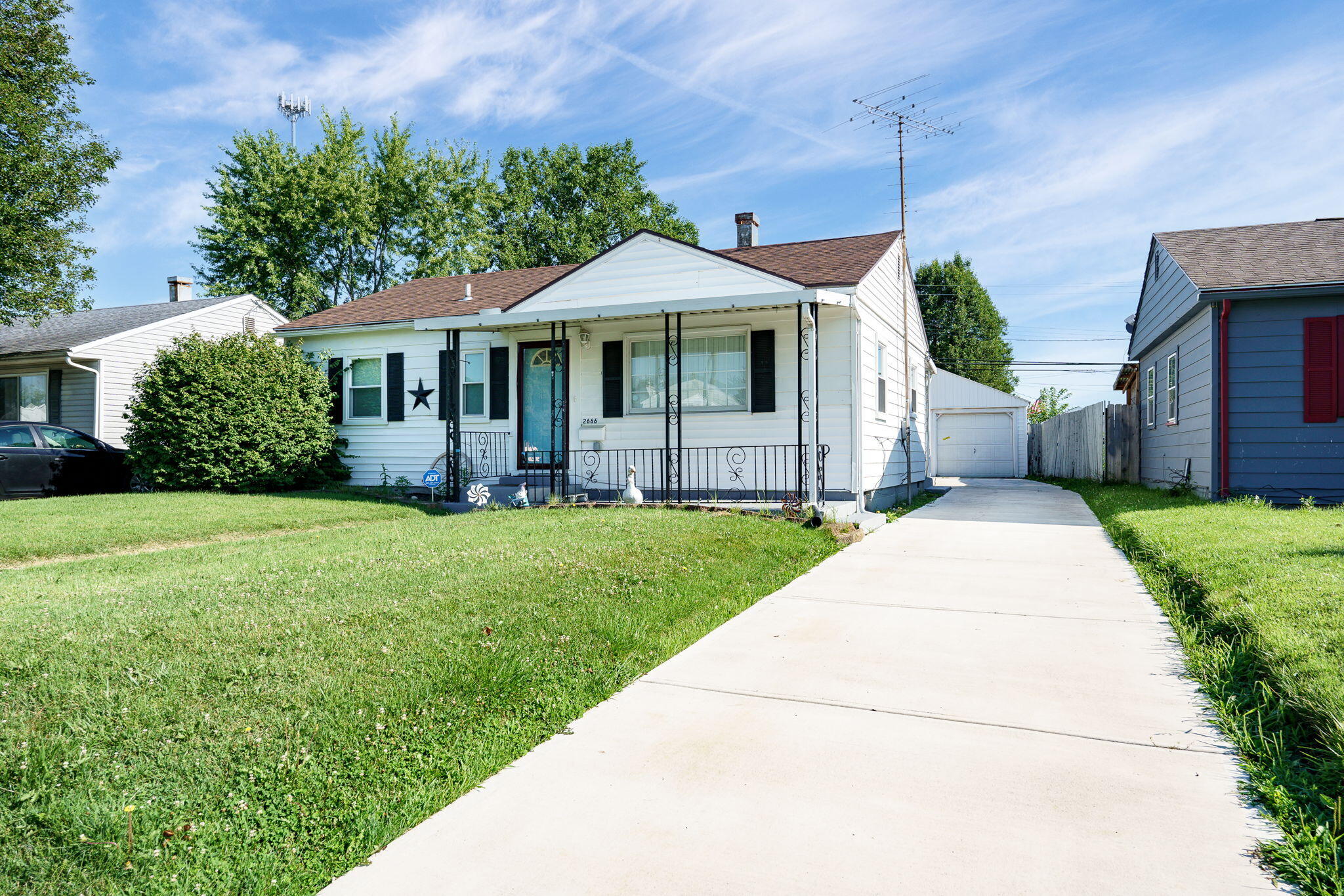 2666 Elmore Drive Springfield, OH 45505 - Photo 1 of 22