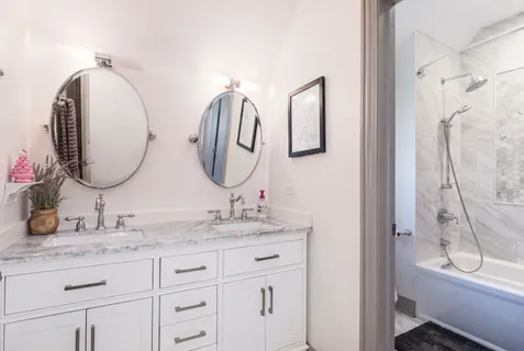$1,195,000 | 6826 North Osceola Avenue, Chicago, IL 60631
