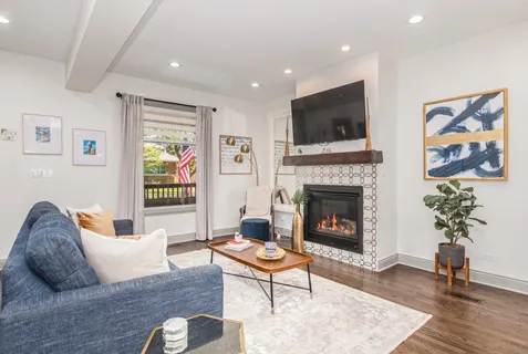 $1,195,000 | 6826 North Osceola Avenue, Chicago, IL 60631