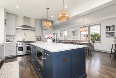 $1,195,000 | 6826 North Osceola Avenue, Chicago, IL 60631