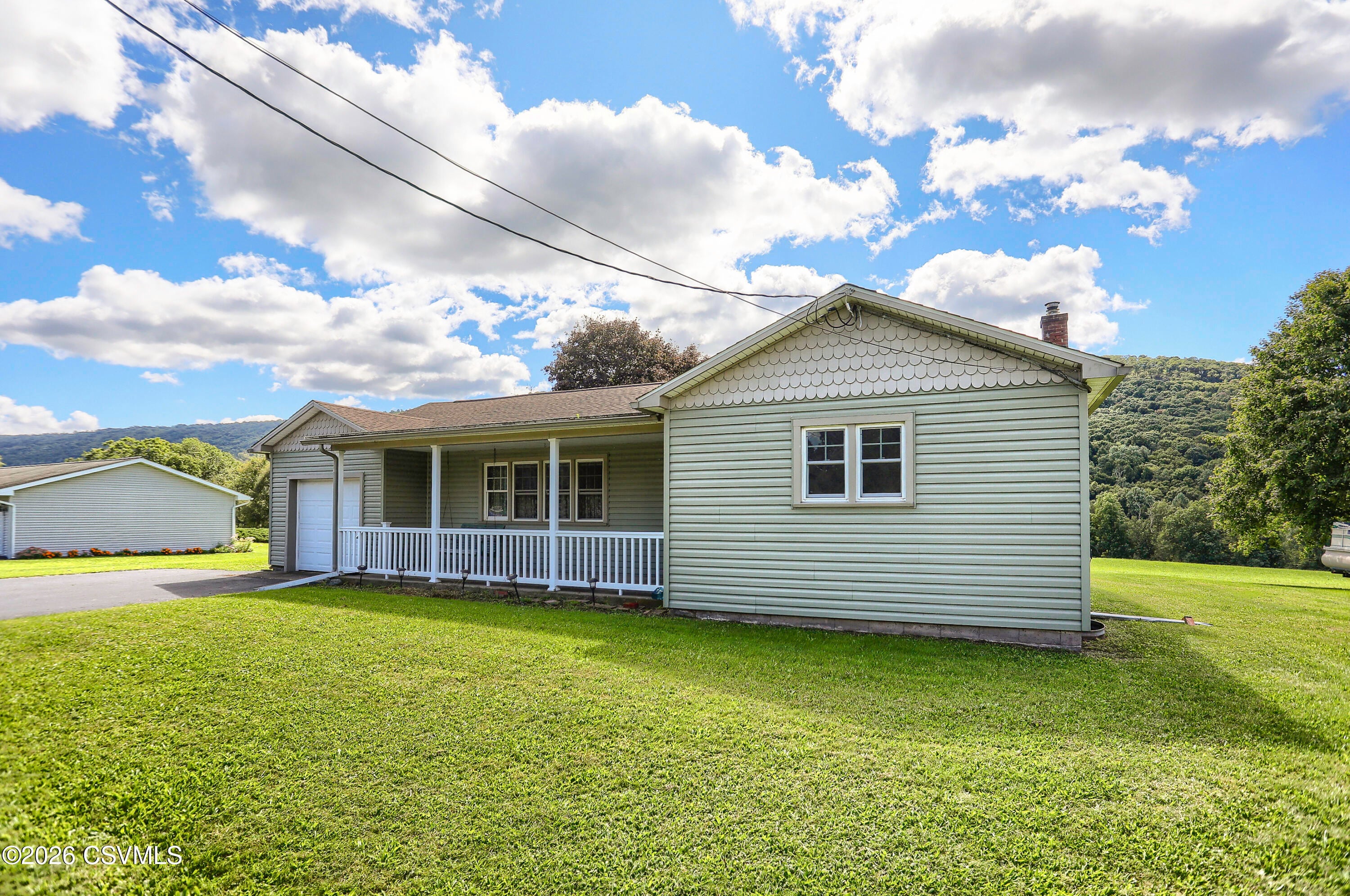 1647 Ridge Road Klingerstown, PA 17941 - Photo 3 of 33 Gallery Image 3